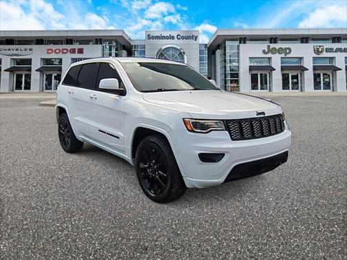 2021 Jeep Grand Cherokee Laredo