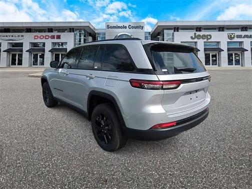 2025 Jeep Grand Cherokee Altitude
