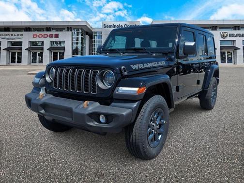 Black Clearcoat 2026 Jeep Wrangler 4-Door 85th Anniversary Edition
