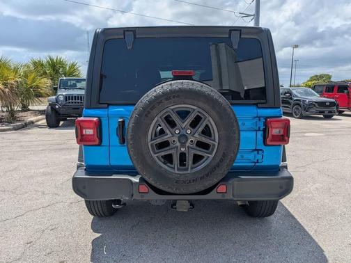 Hydro Blue Pearlcoat 2024 Jeep Wrangler Sport S