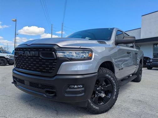 2025 RAM 1500 Warlock Crew Cab 4x4 5'7' Box