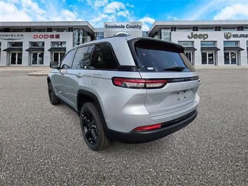 2025 Jeep Grand Cherokee Altitude
