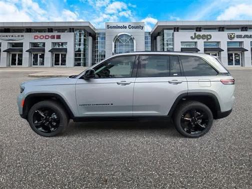2025 Jeep Grand Cherokee Altitude