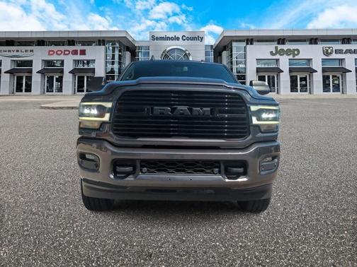 2020 RAM 2500 Laramie Crew Cab 4X4 6'4' Box