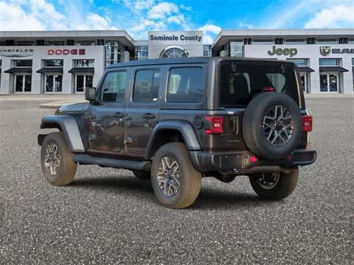 2025 Jeep Wrangler 4-Door Sahara 4x4