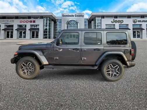 2025 Jeep Wrangler 4-Door Sahara 4x4