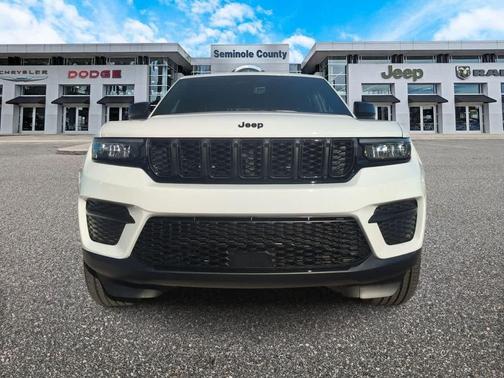 2025 Jeep Grand Cherokee Altitude