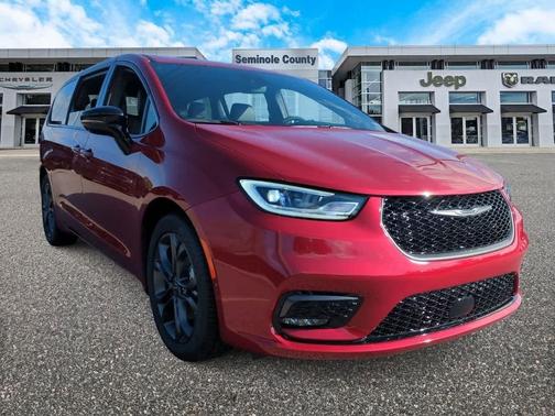 2026 Chrysler Pacifica L