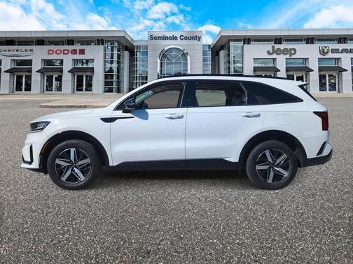 2023 Kia Sorento S