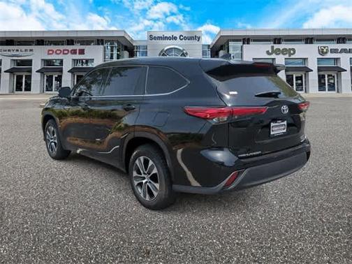 2022 Toyota Highlander XLE