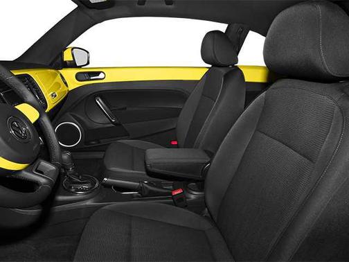 2013 Volkswagen Beetle 2.5L Fender Edition