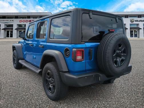 2025 Jeep Wrangler Sport