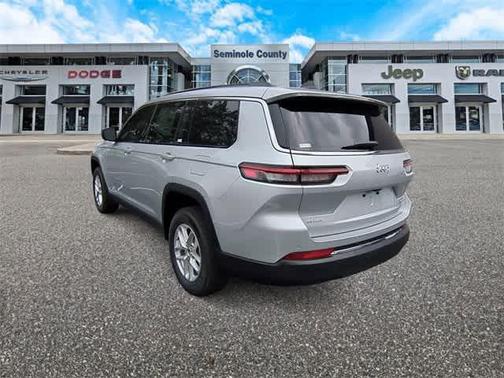 2025 Jeep Grand Cherokee L Laredo