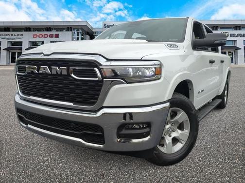 Bright White Clearcoat 2026 RAM 1500 Big Horn/Lone Star