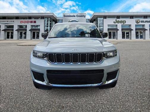 2025 Jeep Grand Cherokee L Laredo