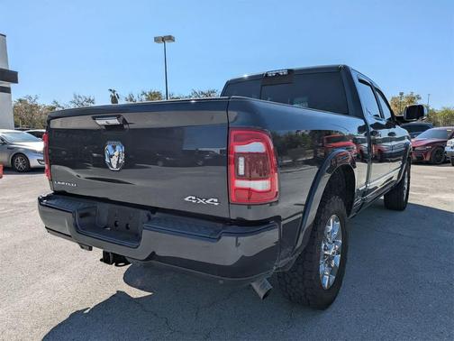 2019 RAM 2500 Limited Crew Cab 4x4 6'4' Box