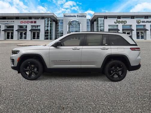 2025 Jeep Grand Cherokee Altitude
