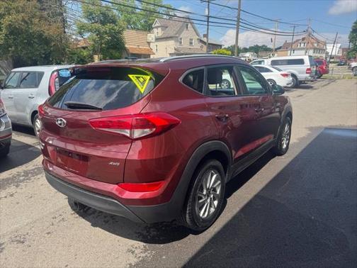2016 Hyundai TUCSON SE