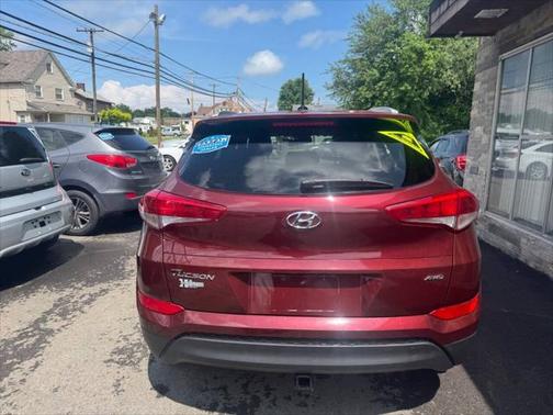 2016 Hyundai TUCSON SE