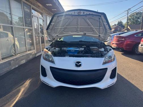 2013 Mazda Mazda3 i Touring