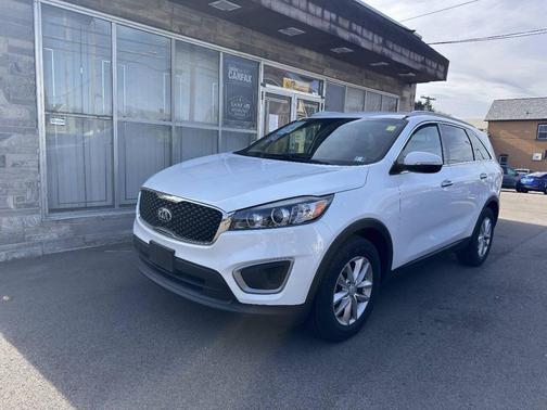 2016 Kia Sorento LX