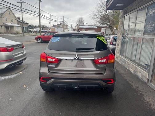 2018 Mitsubishi Outlander Sport 2.0 ES