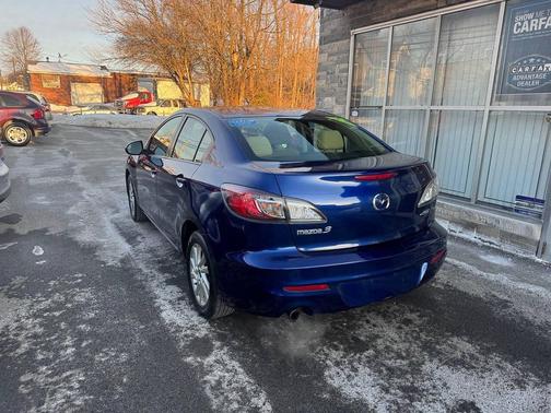 2013 Mazda Mazda3 i Touring