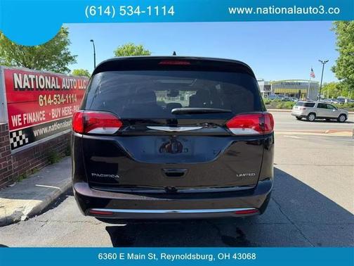 Brown 2017 Chrysler Pacifica Limited