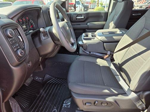 2025 Chevrolet Silverado 2500 Custom