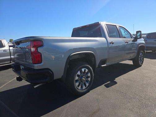2025 Chevrolet Silverado 2500 Custom