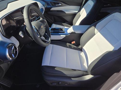 2026 Chevrolet Equinox EV LT 2