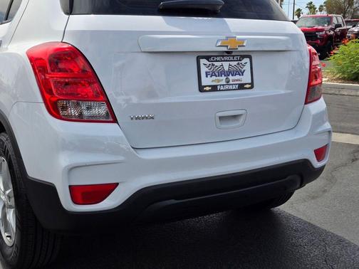 Summit White 2020 Chevrolet Trax LS