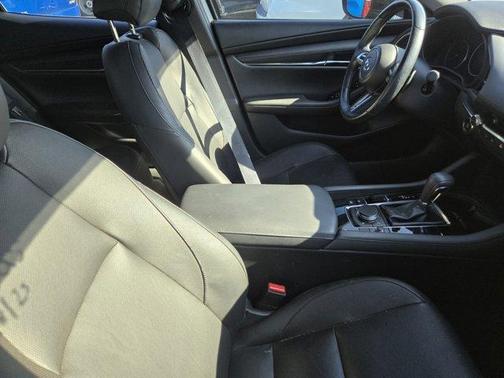 2023 Mazda Mazda3 AWD w/Premium Package
