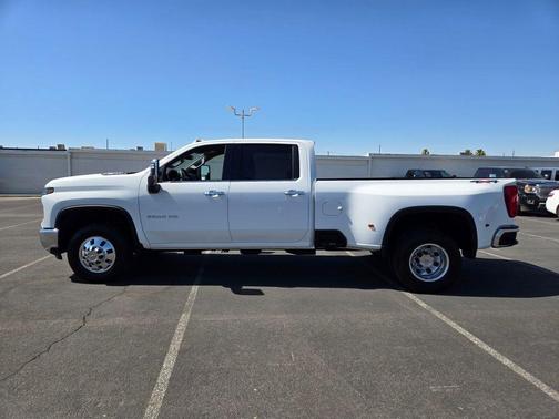 Summit White 2025 Chevrolet Silverado 3500 LTZ