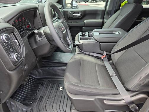 2025 GMC Sierra 2500 Pro