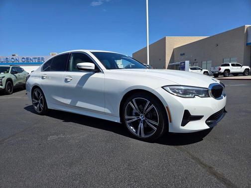 2022 BMW 330 i