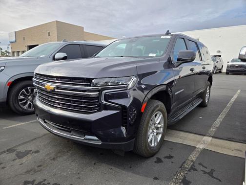 2024 Chevrolet Suburban LT