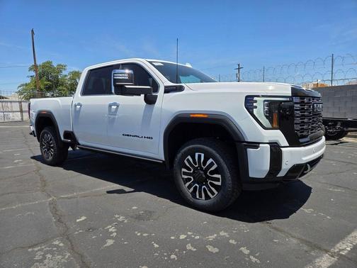 Summit White 2026 GMC Sierra 2500 Denali Ultimate