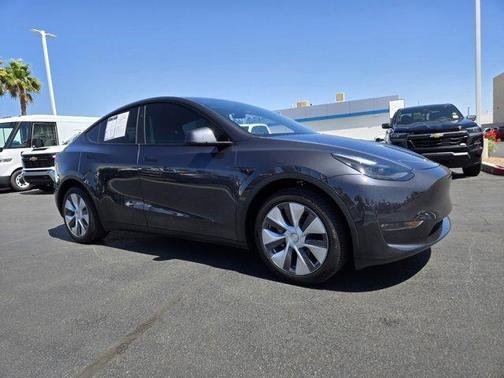2024 Tesla Model Y Long Range