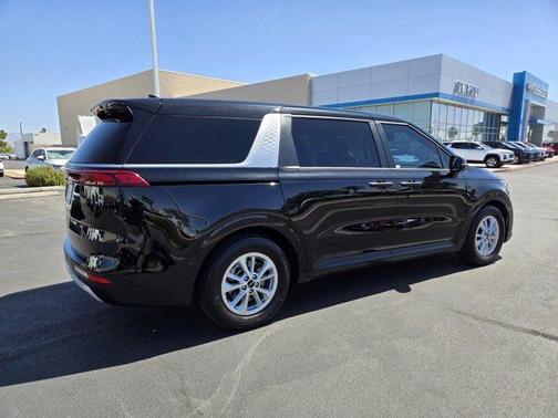 2022 Kia Carnival LXS