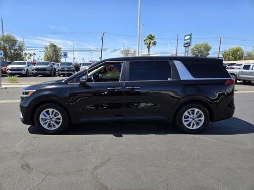 2022 Kia Carnival LXS