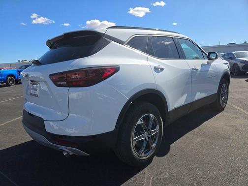 2025 Chevrolet Blazer LT