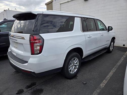 2024 Chevrolet Suburban LT