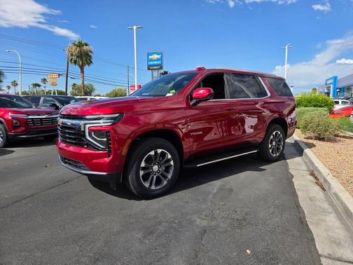 2025 Chevrolet Tahoe LS