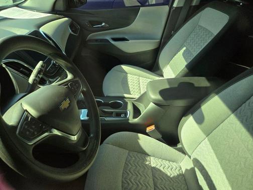 Black Metallic 2022 Chevrolet Equinox LS