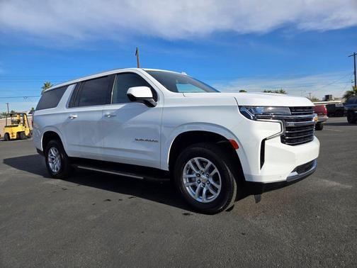 2024 Chevrolet Suburban LT