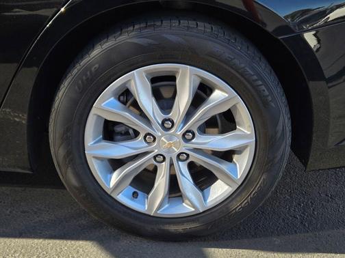Black Metallic 2021 Chevrolet Malibu LT