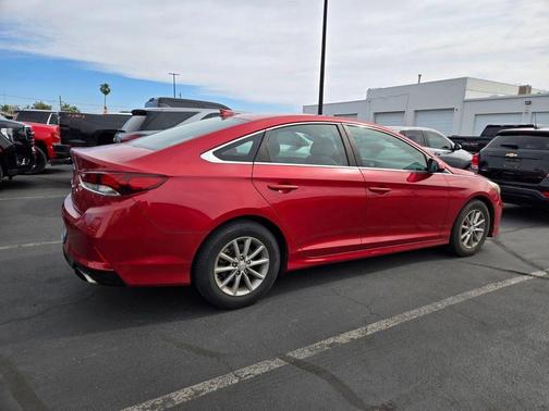 Scarlet Red 2018 Hyundai SONATA SE