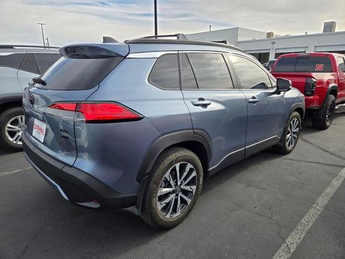 CELESTITE 2025 Toyota Corolla Cross XLE