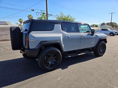 Meteorite Metallic 2025 GMC HUMMER EV SUV 2X